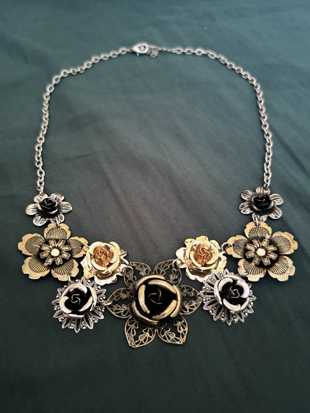 Metal Flower Necklace